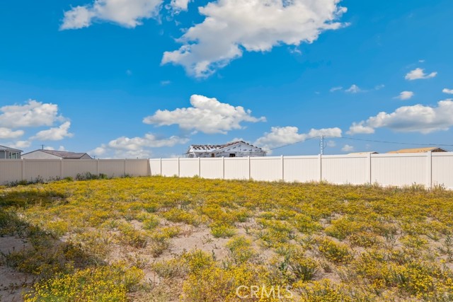 17744 Mcdowell Valley Drive, Riverside CA: https://media.crmls.org/medias/ce9c313a-5beb-4e3b-bcb3-1430e61a271c.jpg