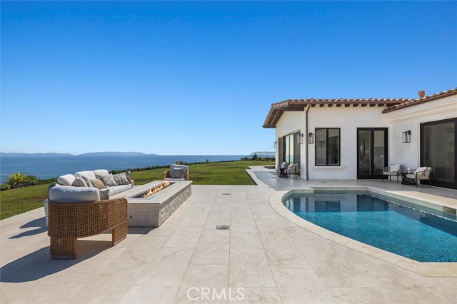 Detail Gallery Image 4 of 66 For 32042 Isthmus View Dr, Rancho Palos Verdes,  CA 90275 - 6 Beds | 6/2 Baths