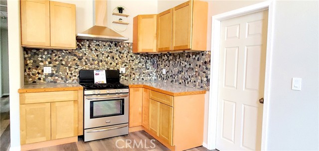Detail Gallery Image 6 of 24 For 969 Hemlock Ln., –,  CA 92314 - 3 Beds | 2 Baths