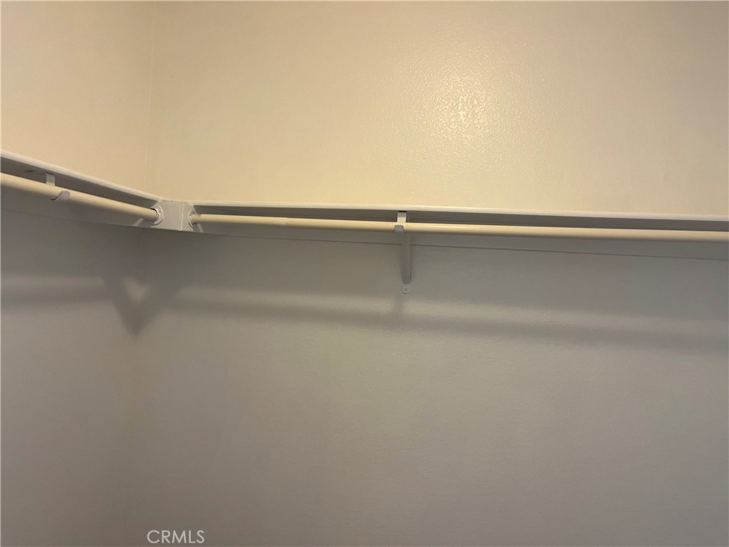 https://media.crmls.org/medias/ce9d8939-0181-4911-8fda-bf0b8c356955.jpg?preset=X-Large