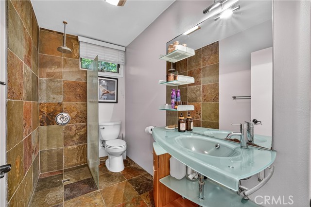 Detail Gallery Image 18 of 32 For 23039 Park Privado, Calabasas,  CA 91302 - 3 Beds | 3 Baths