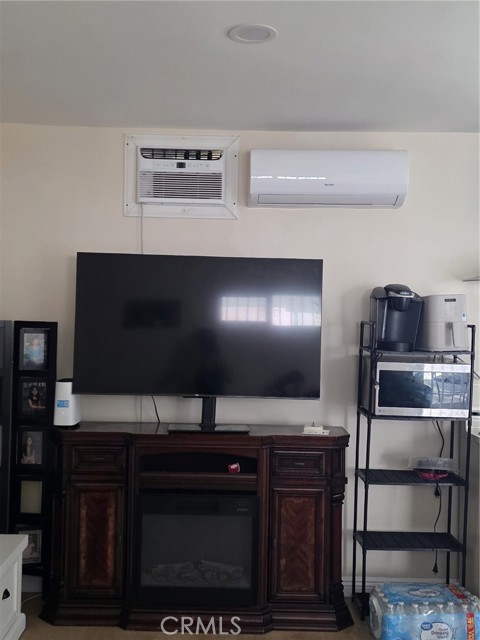 Detail Gallery Image 16 of 19 For 819 E 85th St, Los Angeles,  CA 90001 - 4 Beds | 3 Baths