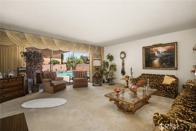 Detail Gallery Image 12 of 46 For 500 N Meadowbrook Pl, Anaheim,  CA 92801 - 4 Beds | 2/1 Baths