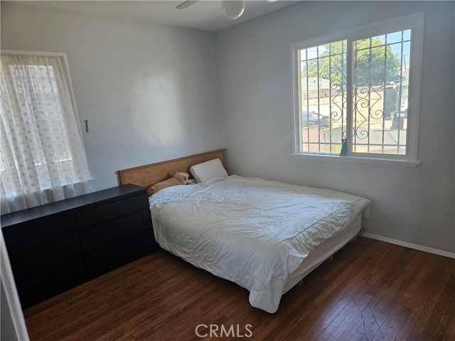 10202 Doty Avenue, Inglewood CA: https://media.crmls.org/medias/ce9f9abf-1ab5-4cd9-8668-5be0978dcae7.jpg