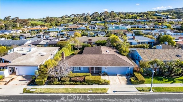 Detail Gallery Image 12 of 14 For 4600 Cortland, Corona Del Mar,  CA 92625 - 4 Beds | 4 Baths