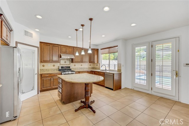 Detail Gallery Image 29 of 71 For 20336 Androwe Ln, Porter Ranch,  CA 91326 - 4 Beds | 4 Baths