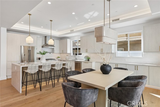 2019 Huntington Lane, B photo 16