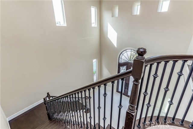 Detail Gallery Image 30 of 40 For 10168 Lightbreeze Cir, Huntington Beach,  CA 92646 - 5 Beds | 5/1 Baths