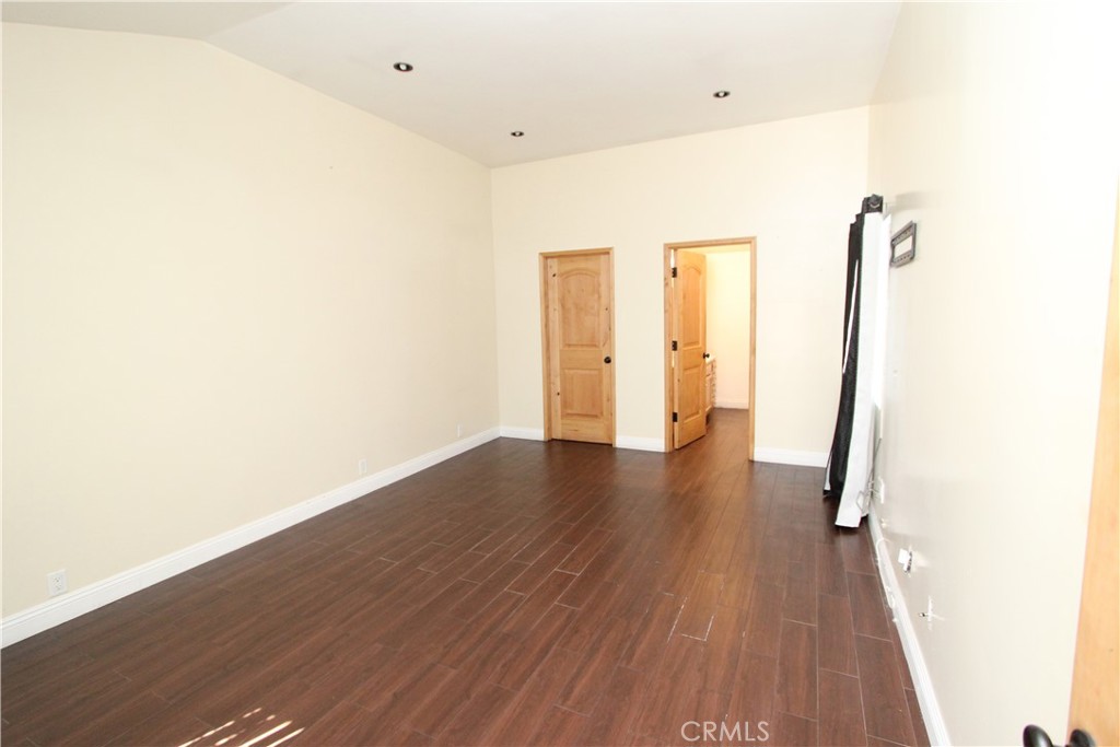 MLS #DW25039930 img 6