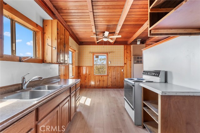 Detail Gallery Image 10 of 20 For 9163 Navajo Trl, Morongo Valley,  CA 92256 - 1 Beds | 1 Baths