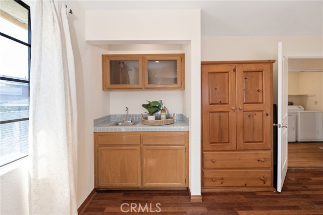 2206 Marshallfield Lane, Redondo Beach, California 90278, 4 Bedrooms Bedrooms, ,2 BathroomsBathrooms,Residential,Sold,Marshallfield,SB24103124