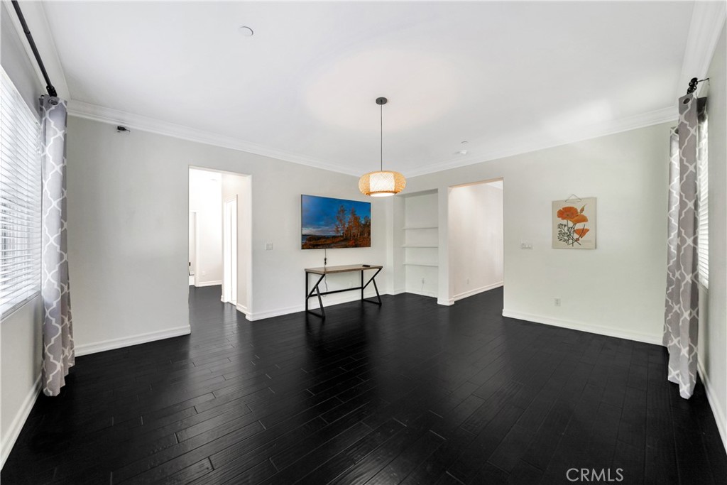 MLS #OC25252781 image #30