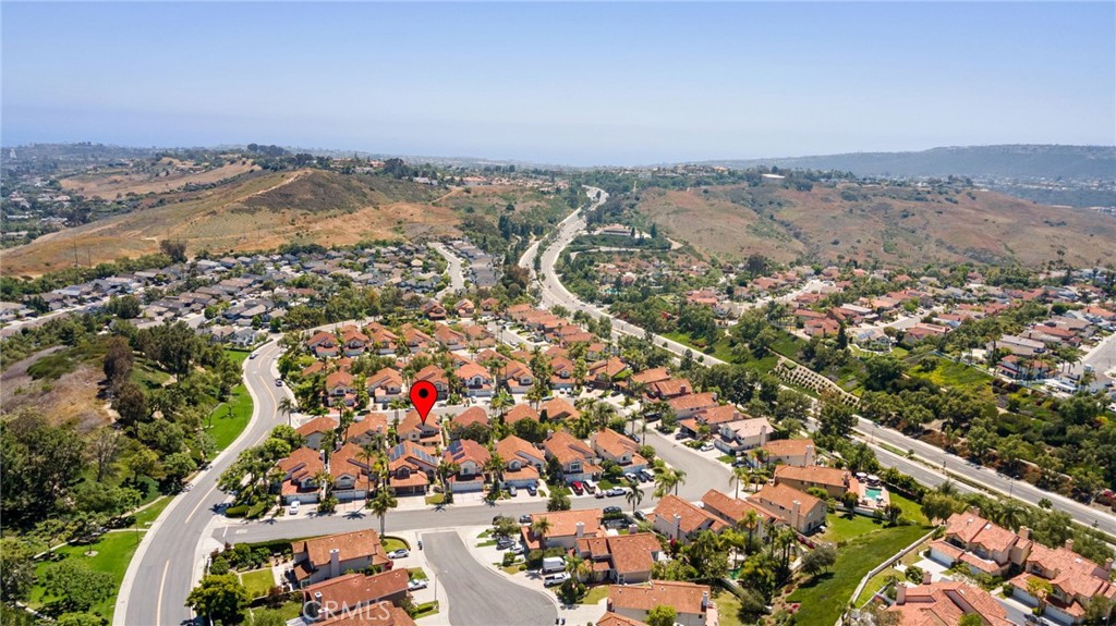 MLS #OC25179992 img 63