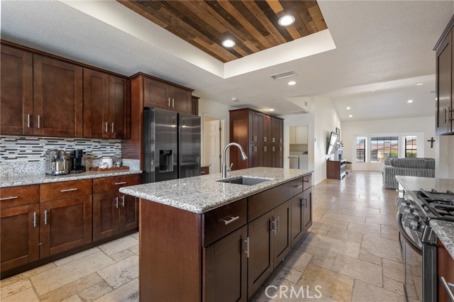 Detail Gallery Image 22 of 59 For 57731 San Tropeze, Yucca Valley,  CA 92284 - 5 Beds | 3 Baths