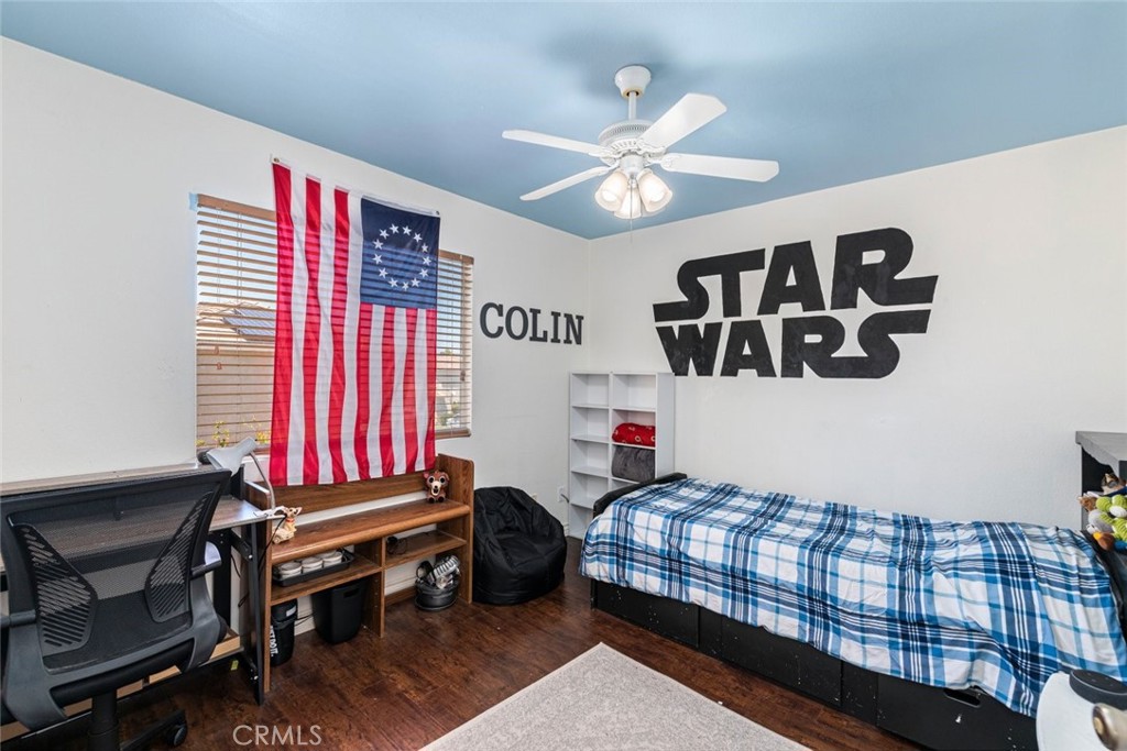 https://media.crmls.org/medias/cea6060e-94c1-40c1-af4a-317ef68d4d6c.jpg?preset=X-Large