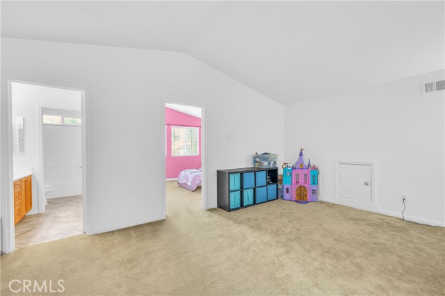 Image 33 of 56 For 10850 Cameron Court