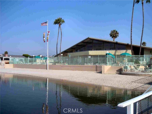 Detail Gallery Image 24 of 34 For 265 Mayflower, Newport Beach,  CA 92660 - 2 Beds | 2 Baths