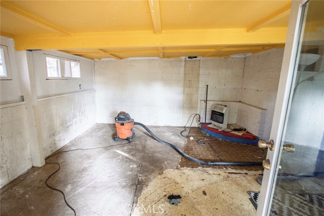 Detail Gallery Image 34 of 38 For 225 Barry, Ventura,  CA 93001 - 2 Beds | 1 Baths