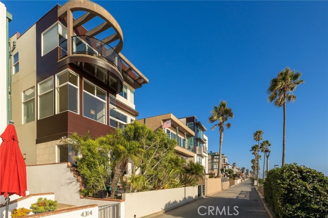 Detail Gallery Image 36 of 38 For 4308 the Strand, Manhattan Beach,  CA 90266 - 5 Beds | 4/1 Baths
