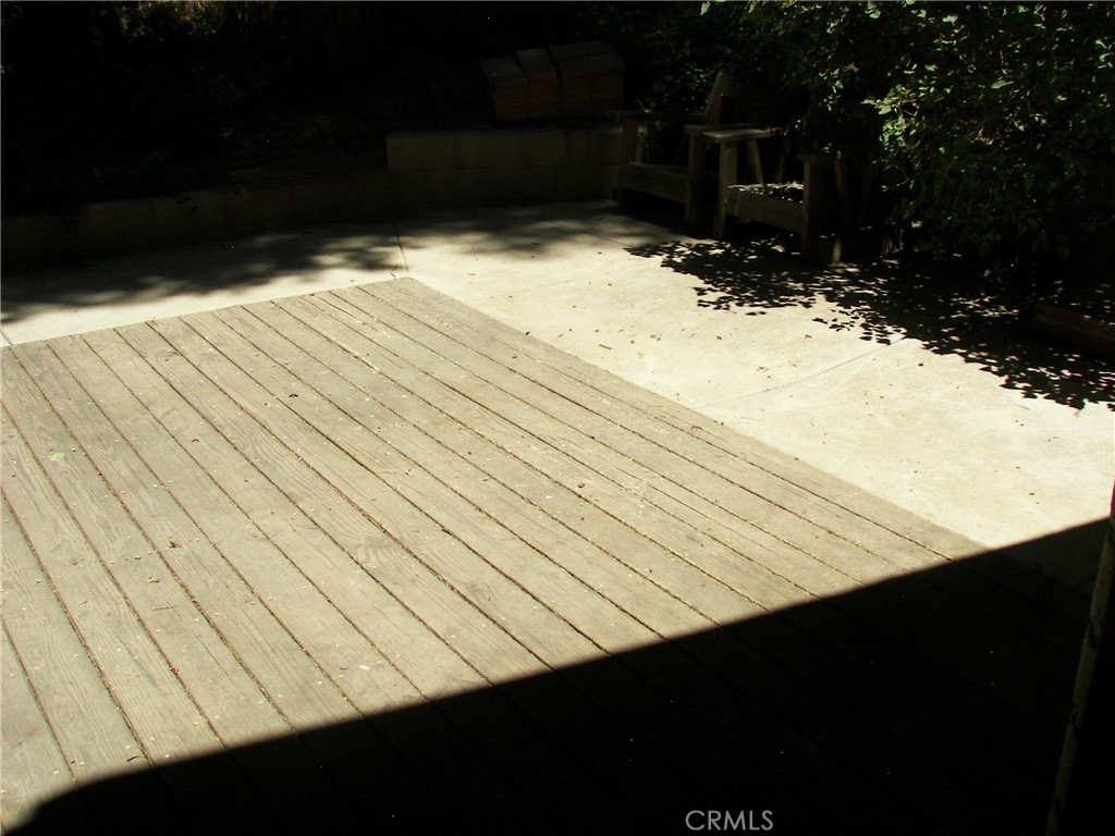 https://media.crmls.org/medias/cea813d5-0fe6-417f-b6b6-c2415dc76395.jpg?preset=X-Large