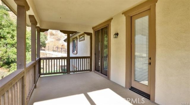 3867 Elderberry Circle, Corona CA: https://media.crmls.org/medias/cea91489-c619-41ea-b20e-d4d35fd9cded.jpg
