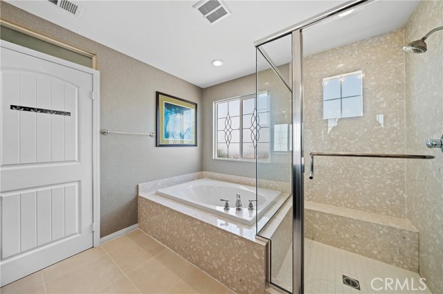 12729 Indian Ocean Drive, Etiwanda CA: https://media.crmls.org/medias/cea96f33-7929-401b-b81d-28693cccac37.jpg