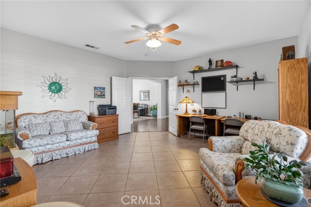 Detail Gallery Image 35 of 64 For 14029 Dove Canyon Dr, Riverside,  CA 92503 - 3 Beds | 2/1 Baths