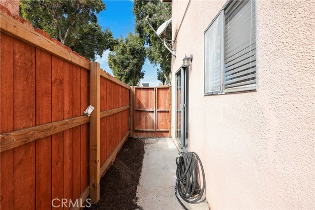 Detail Gallery Image 21 of 28 For 8126 Mountain View Ave a,  South Gate,  CA 90280 - 2 Beds | 1/1 Baths