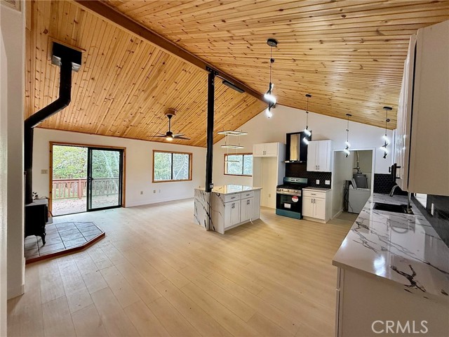 Detail Gallery Image 12 of 30 For 14721 Voltaire Dr, –,  CA 93225 - 2 Beds | 2 Baths