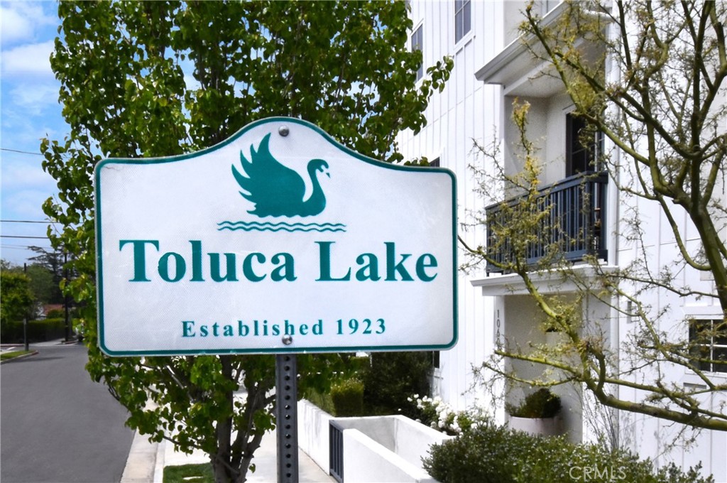 https://media.crmls.org/medias/ceab69c7-898f-400a-ae07-c2145d62a06b.jpg?preset=X-Large