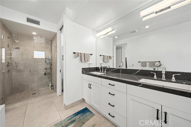 16891 11th Street, Sunset Beach CA: https://media.crmls.org/medias/ceab9fc1-dd56-4e7a-80ae-bafe1cfcd6a8.jpg