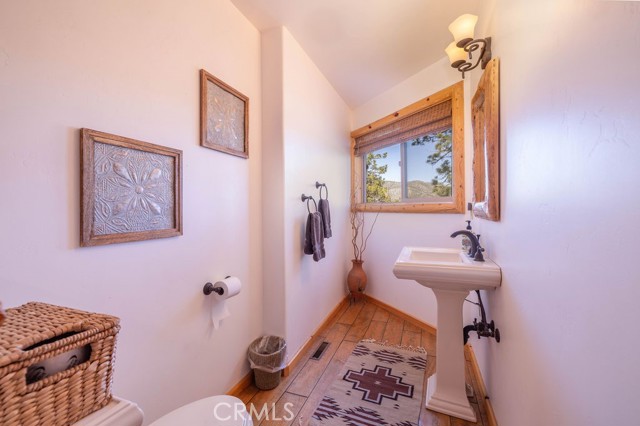 Detail Gallery Image 50 of 58 For 42530 Pegasus, Big Bear Lake,  CA 92315 - 4 Beds | 3/1 Baths