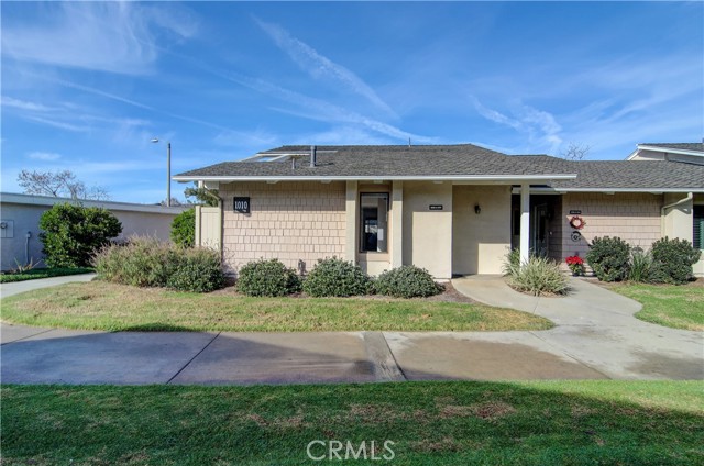 Detail Gallery Image 1 of 20 For 8686 Merced Cir 1010a,  Huntington Beach,  CA 92646 - 2 Beds | 2 Baths