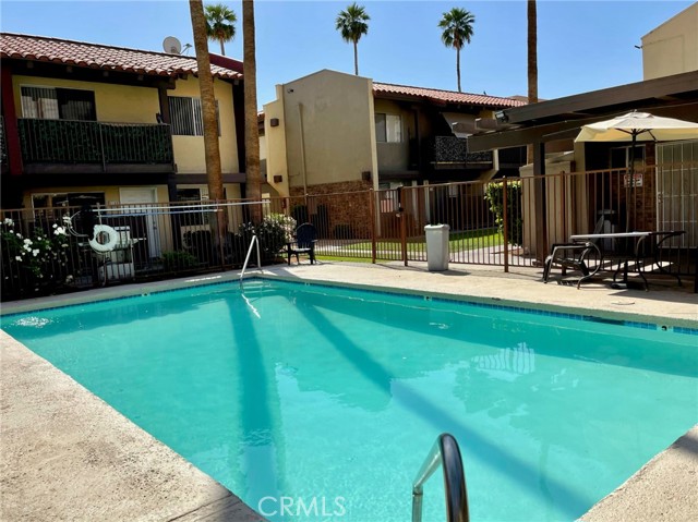 Detail Gallery Image 2 of 19 For 51085 Eisenhower #10,  La Quinta,  CA 92234 - 2 Beds | 1/1 Baths