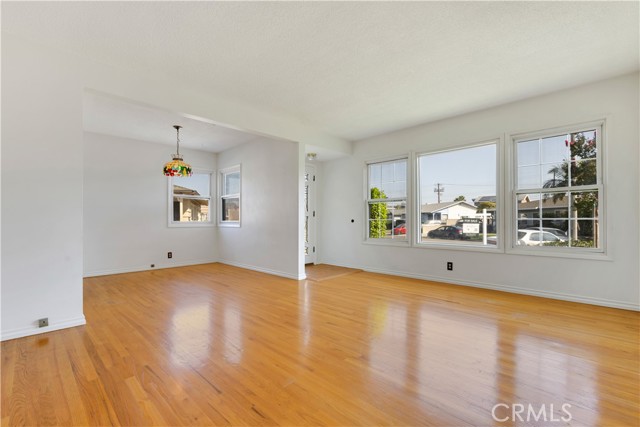 3242 Heglis Avenue, Rosemead CA: https://media.crmls.org/medias/ceadfbd6-5cda-456f-ba33-6bfd594fec3c.jpg