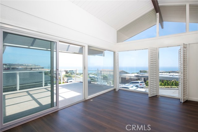 409 Monarch Bay Drive, Dana Point CA: https://media.crmls.org/medias/ceae34bd-7d51-4ebb-ac82-14fa6bfe9b96.jpg