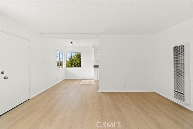 Detail Gallery Image 3 of 23 For 420 N Market St #32,  Inglewood,  CA 90302 - 2 Beds | 1 Baths