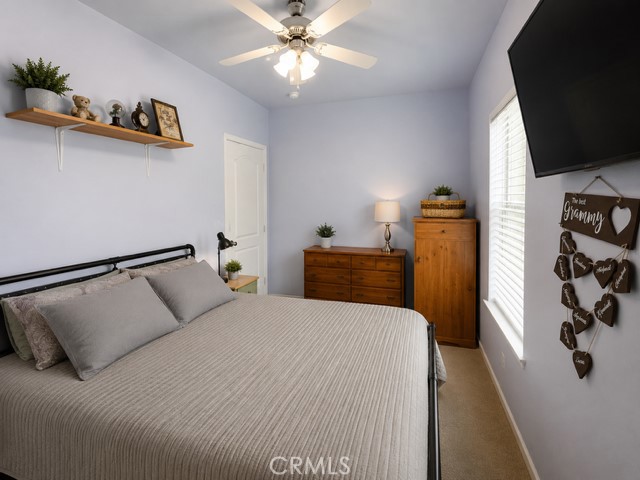 https://media.crmls.org/medias/ceae73e5-ab8f-4fc3-acef-f041cee8b704.jpg?preset=X-Large