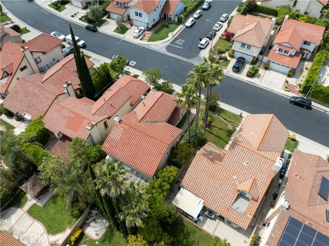 Detail Gallery Image 8 of 31 For 19666 Crystal Hills Dr, Porter Ranch,  CA 91326 - 3 Beds | 3 Baths