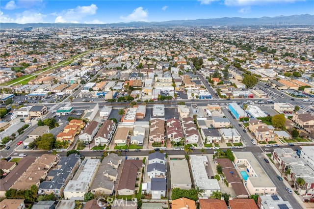 2614 Vanderbilt Lane, Redondo Beach, California 90278, 2 Bedrooms Bedrooms, ,Residential,Sold,Vanderbilt,SB22002209