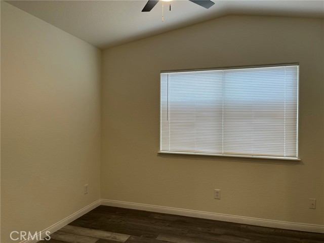 Detail Gallery Image 15 of 32 For 15833 Burwood Rd, Victorville,  CA 92394 - 3 Beds | 2 Baths