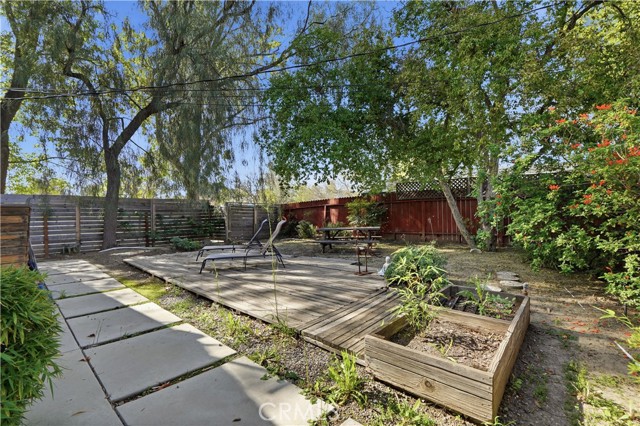 Detail Gallery Image 24 of 26 For 6141 Jumilla, Woodland Hills,  CA 91367 - 3 Beds | 2/1 Baths