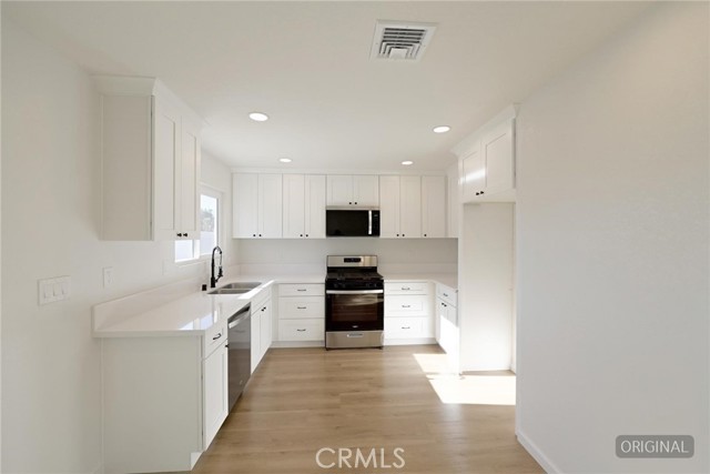 Detail Gallery Image 11 of 32 For 13383 Tutelo, Apple Valley,  CA 92308 - 4 Beds | 2 Baths