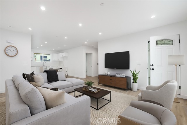 Detail Gallery Image 9 of 48 For 759 E 25th, Los Angeles,  CA 90011 - – Beds | – Baths