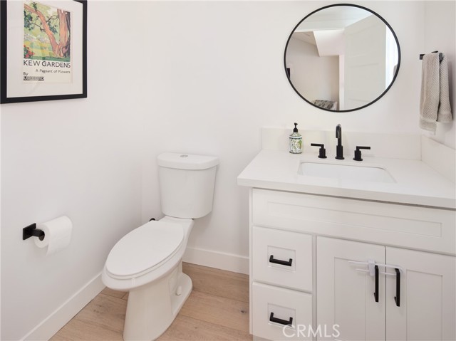 Detail Gallery Image 16 of 27 For 7413 Naylor, Los Angeles,  CA 90045 - 3 Beds | 2/1 Baths