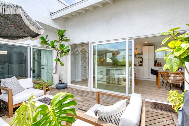 234 Prospect Street, Newport Beach CA: https://media.crmls.org/medias/ceb1818f-27ec-49f4-8375-4a5e4a5b1ae9.jpg