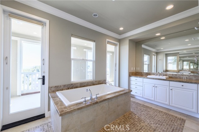 62 Heirloom, Irvine CA: https://media.crmls.org/medias/ceb275b5-9302-4387-a3b8-68cf22c6e6d9.jpg