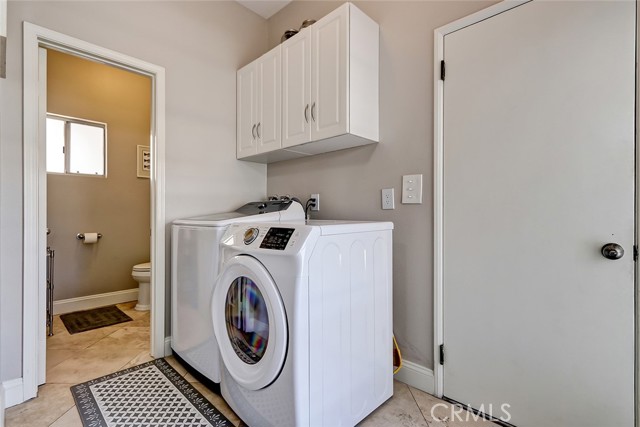 1st Floor Laundry Area