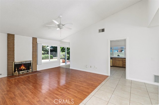 5391 Glenstone Drive, Huntington Beach CA: https://media.crmls.org/medias/ceb399f5-925e-4ece-a2ef-a72c7af5458c.jpg
