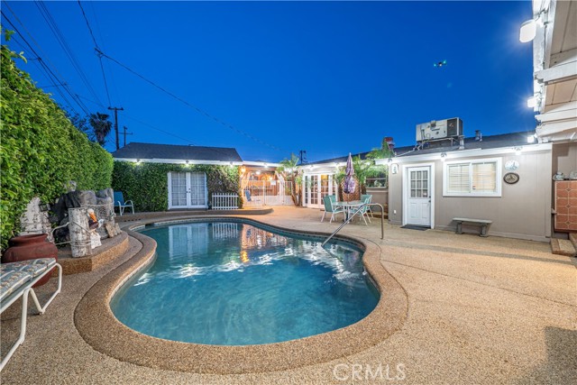 2033 E Duell Street, Glendora CA: https://media.crmls.org/medias/ceb3f11e-4698-4998-8723-e1ccf8ad3021.jpg